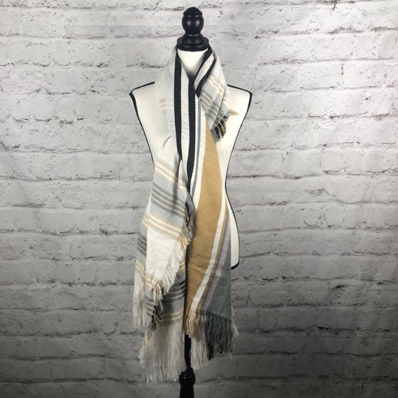 NWT Merona Blanket Scarf Sz OS - Picture 1 of 5